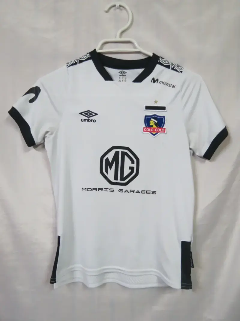 Camiseta de fútbol Colo-Colo Umbro talla 8 niño - 2