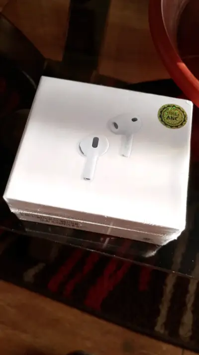 Audífonos inalámbricos Apple AirPods Pro nuevos - miniatura 1