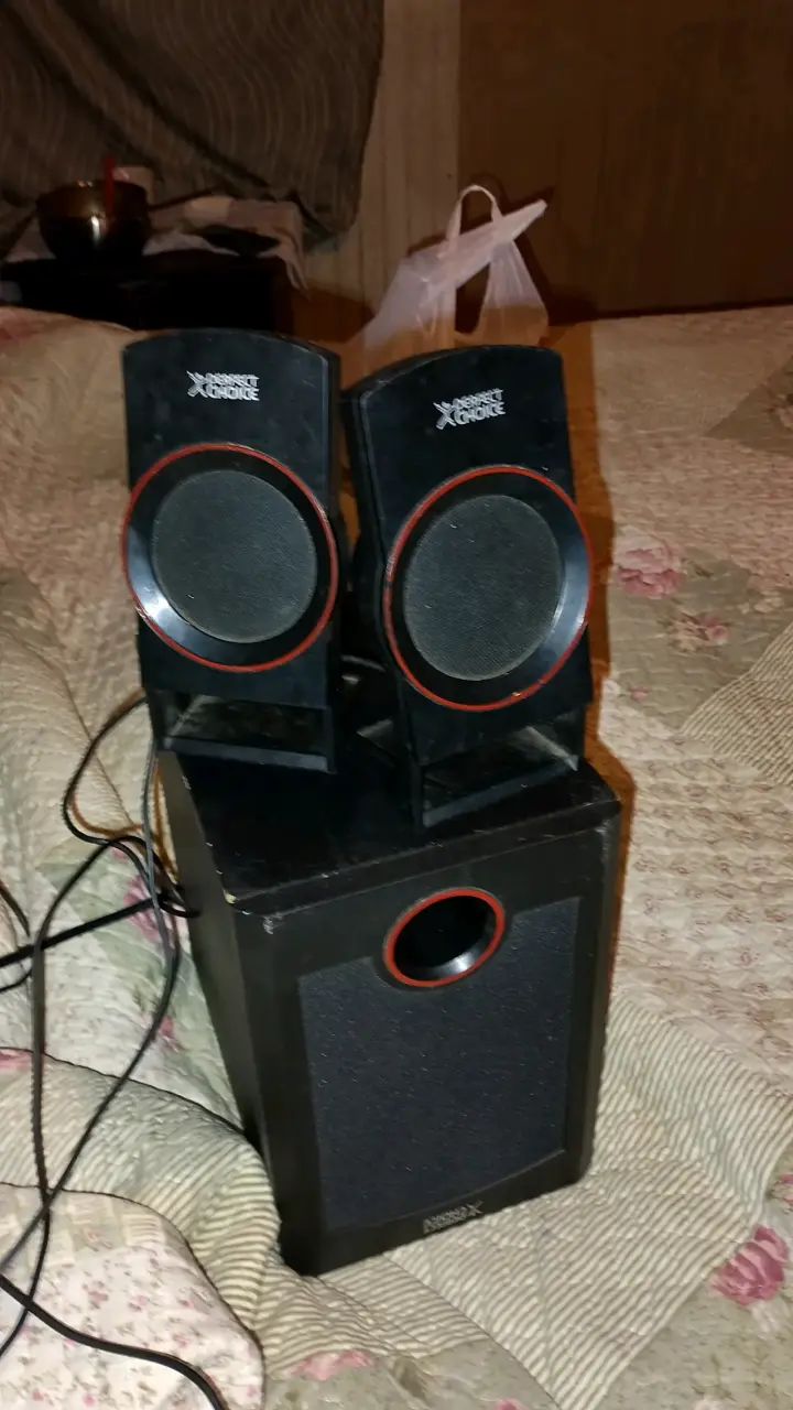 Parlantes Perfect Choice con subwoofer - 4