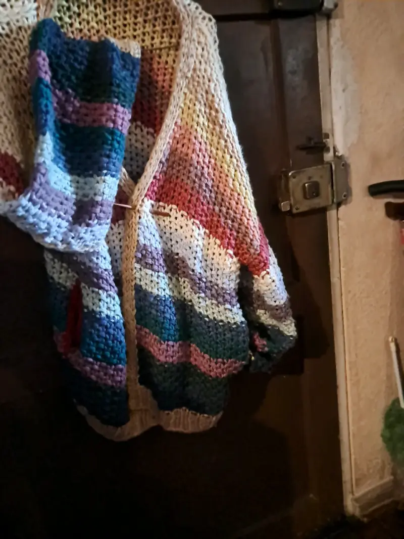 Chaleco tejido a crochet multicolor - 2