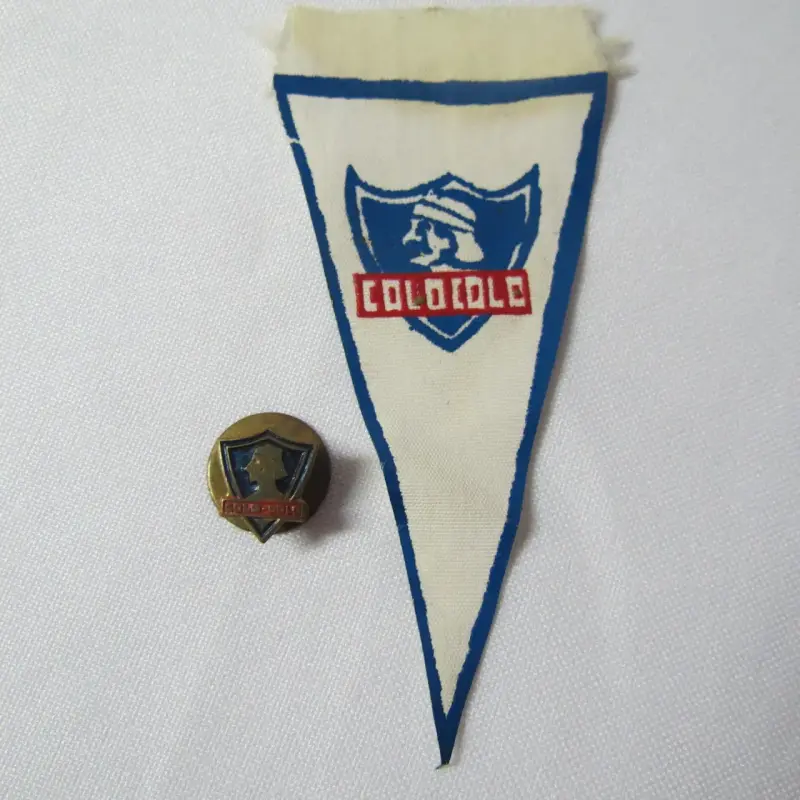 Insignia y banderín Colo-Colo vintage años 1950s - 1