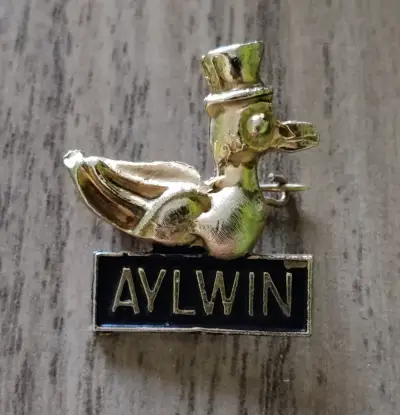 Pin de pato Aylwin vintage - miniatura 3