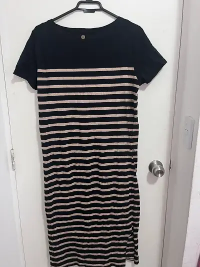 Vestido a rayas negro y beige para mujer - miniatura 1