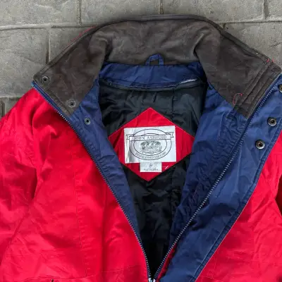 Chaqueta Roja John Ashford con Cuello de cuero - miniatura 2