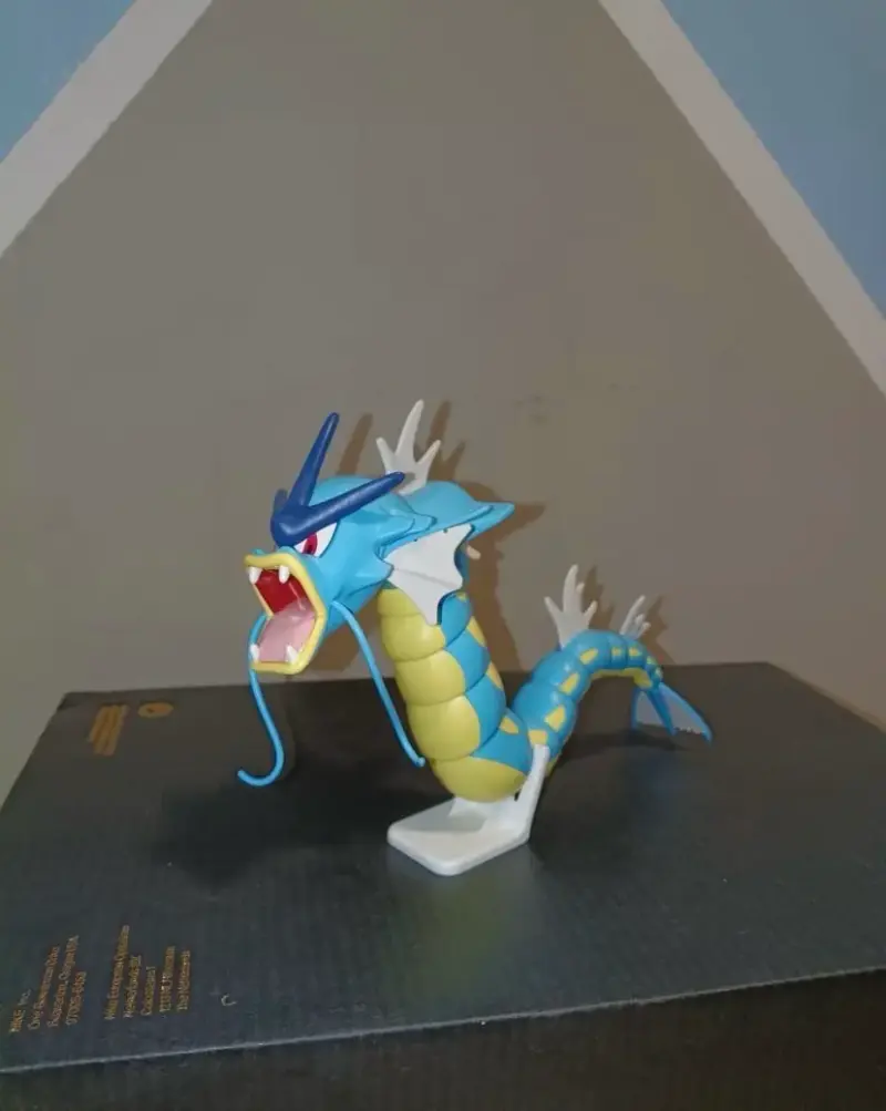 Figura de colección Gyarados Pokémon Bandai - 1