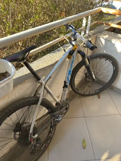 Bicicleta upland MTB XC talla 17 - miniatura 1