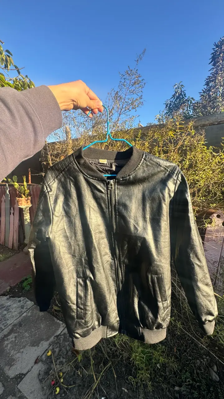 Chaqueta de cuero sintético negra para hombre - 1