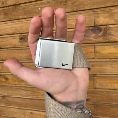 Cinturón Nike beige con hebilla metálica - miniatura 2
