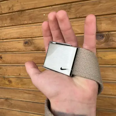 Cinturón Nike beige con hebilla metálica - miniatura 3