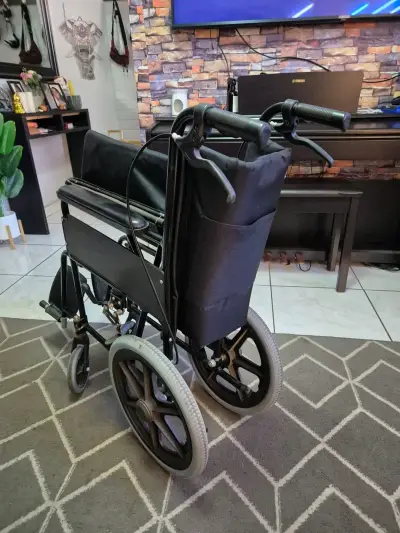 Silla de ruedas - miniatura 1