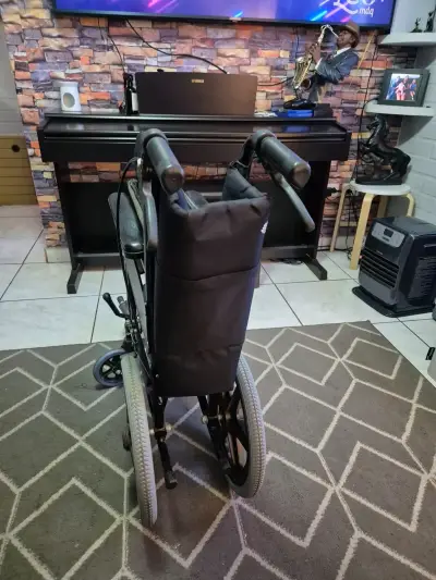 Silla de ruedas - miniatura 3