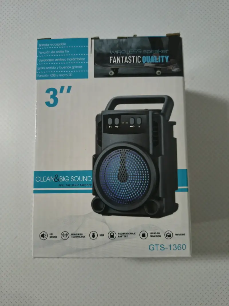 Parlante inalámbrico GTS-1360 con batería recargable - 1