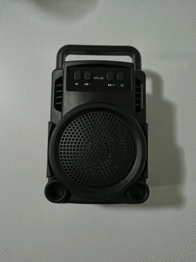 Parlante inalámbrico GTS-1360 con batería recargable - 2