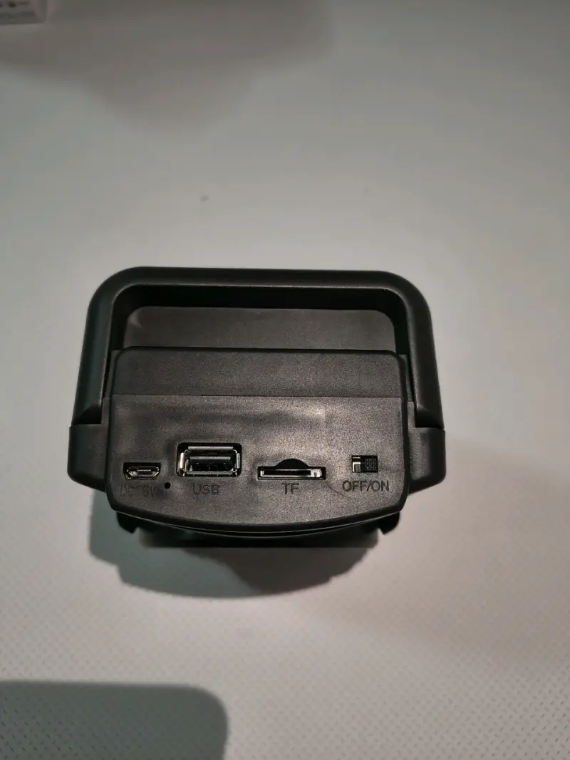 Parlante inalámbrico GTS-1360 con batería recargable - 3
