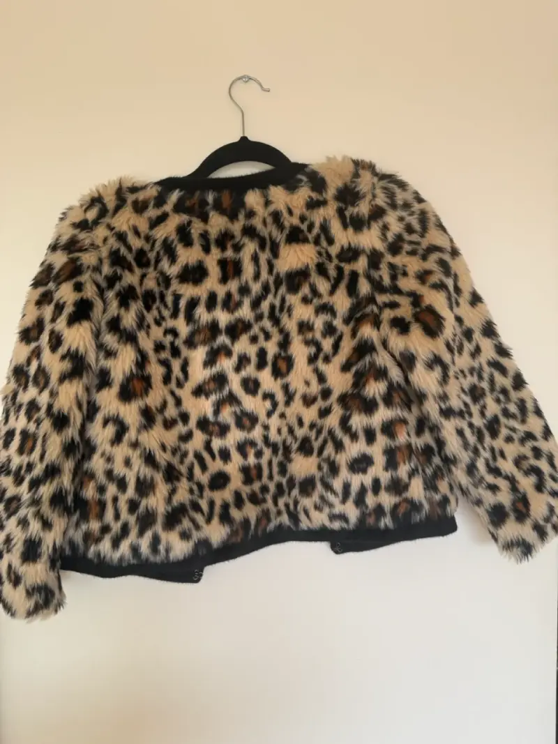 Chaqueta piel sintética con estampado de leopard - 3