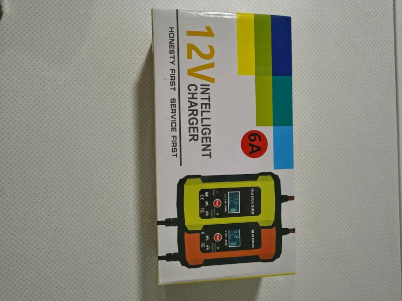 Cargador Inteligente 12V 6A para Baterías - 1