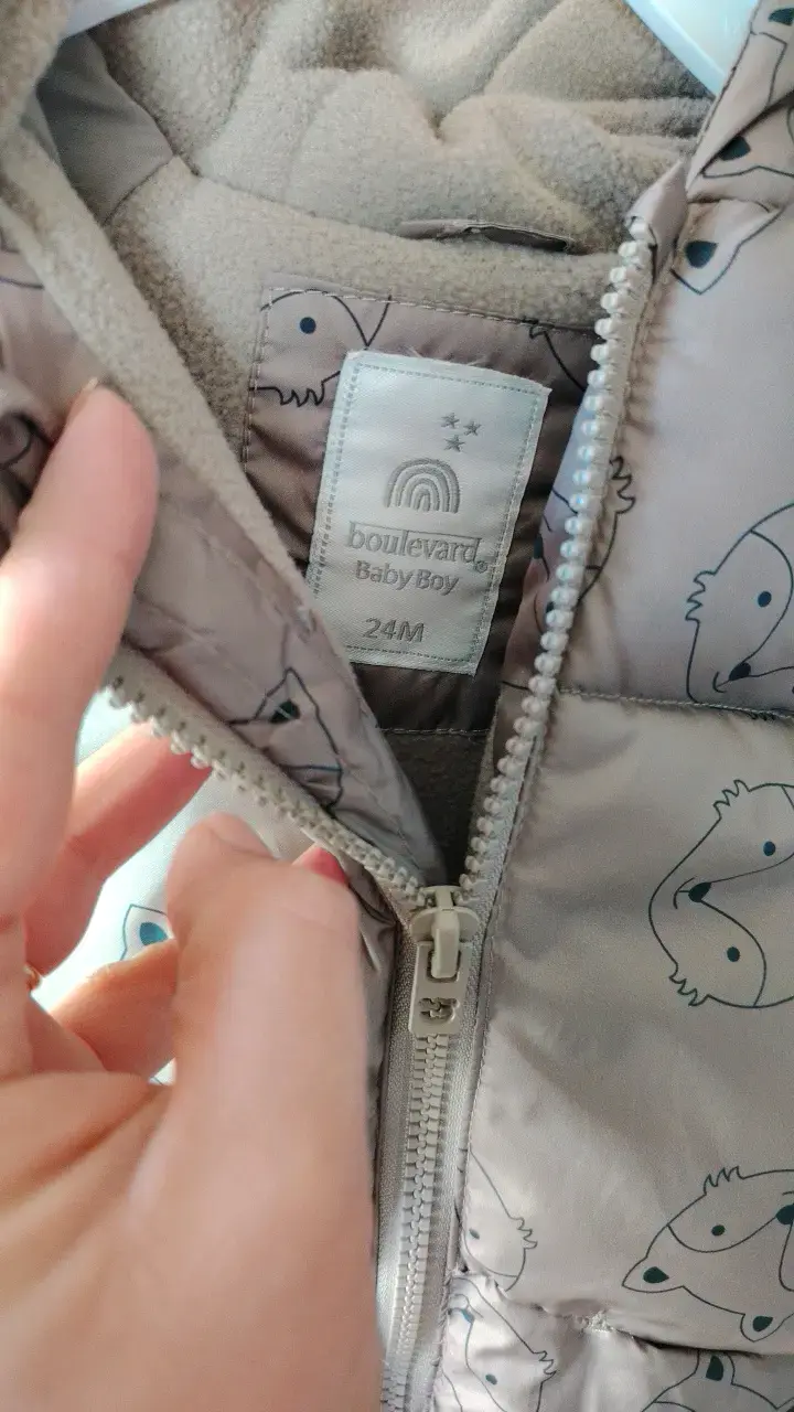 Chaqueta acolchada para niño con capucha - 2