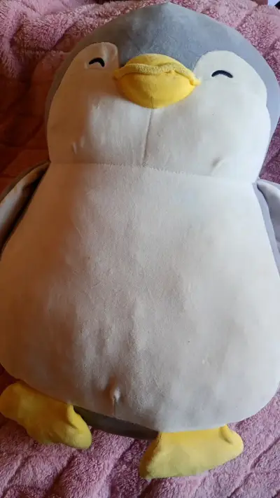 Peluche de pingüino grande y suave - miniatura 1