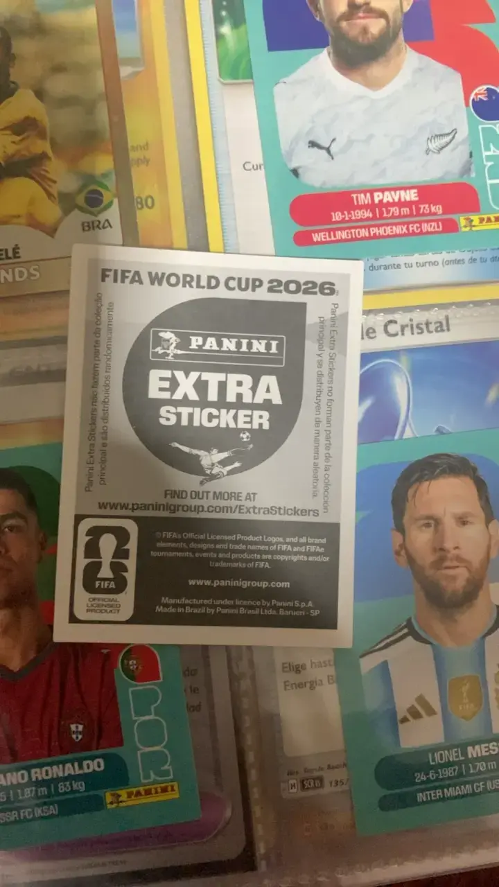 Lámina Panini Extra Sticker Jérémy Doku Bélgica - 2
