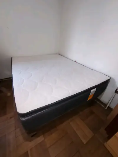 Cama 2 plazas europea + colchón y tupper - miniatura 2