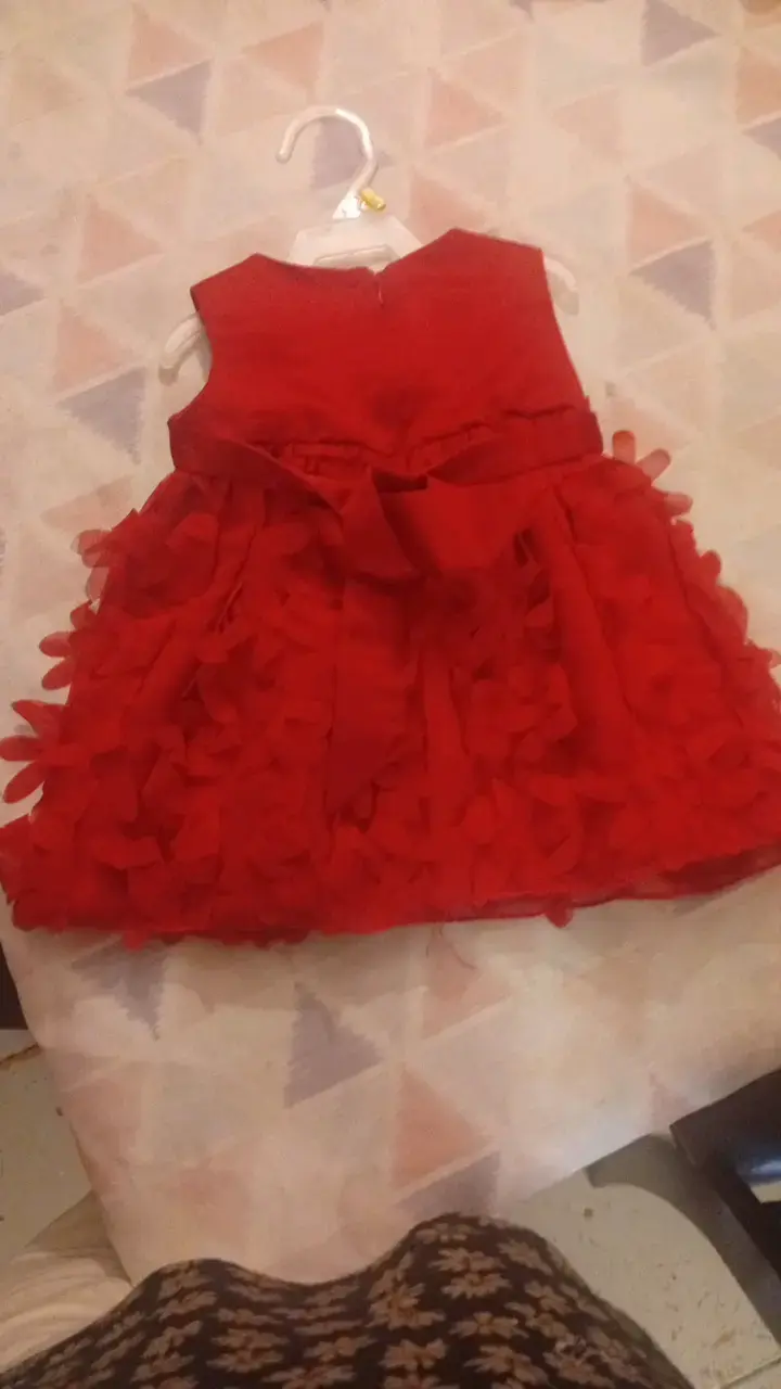 Vestido rojo para niña con lazo decorativo - 2
