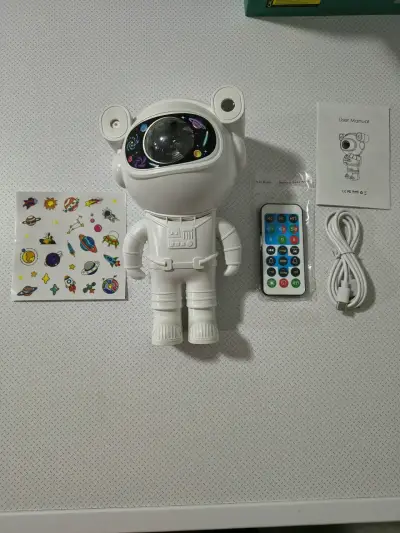 Luz Proyector Astronauta MRY RS-630 con Control - miniatura 2