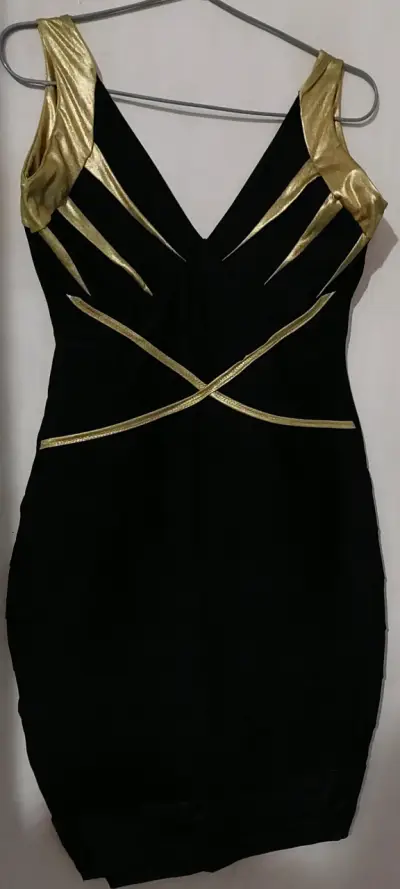 Vestido negro con detalles dorados Bellavista - miniatura 1