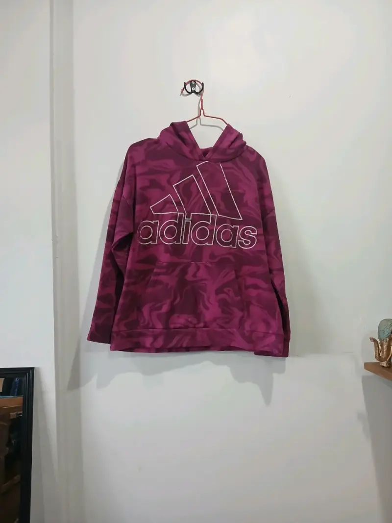 Polerón Adidas morado con capucha - 1