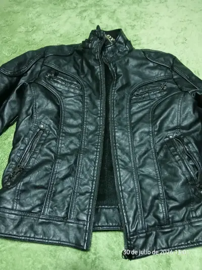 Chaqueta de cuero sintético negra para hombre - miniatura 1