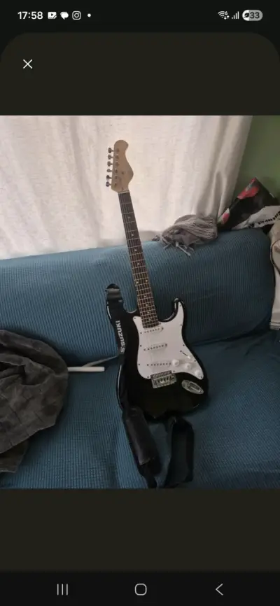 Amplificador Suzuki 15RG para guitarra eléctrica - miniatura 4