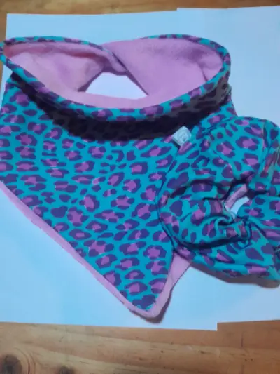 Set de bandana y Scrunchies Estampados para Bebé - miniatura 1
