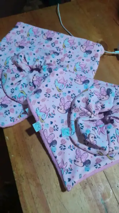 Set de bandana y Scrunchies Estampados para Bebé - miniatura 2