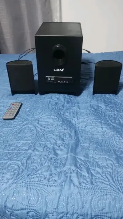 Subwoofer para PC laptop - miniatura 1