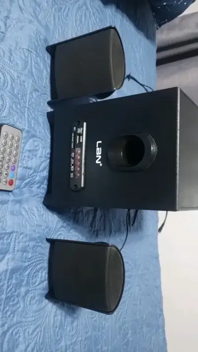 Subwoofer para PC laptop - miniatura 2