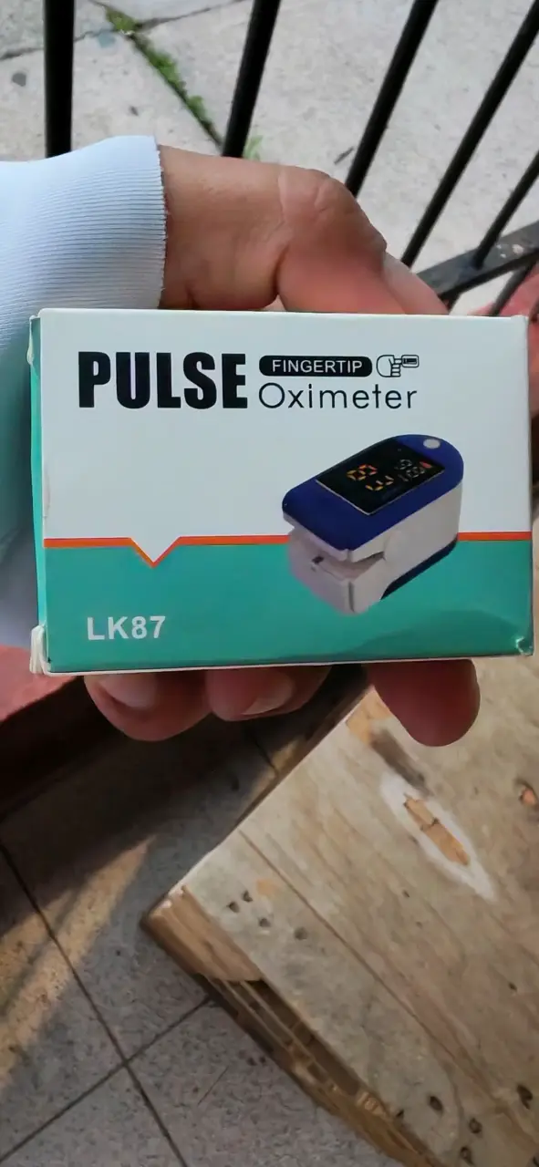Oxímetro de Pulso Fingertip LK87 - 1