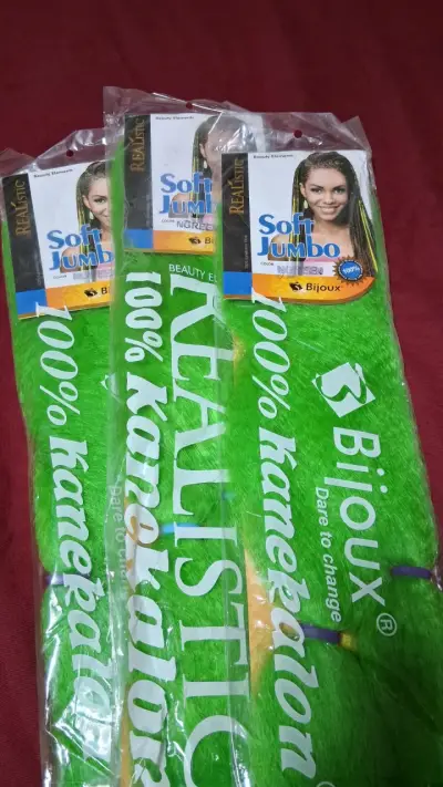 Extensiones de Cabello Verde Neón Realist Soft Jumbo - miniatura 3