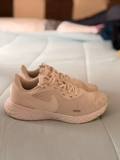 Zapatillas deportivas Nike blancas para correr - miniatura 1