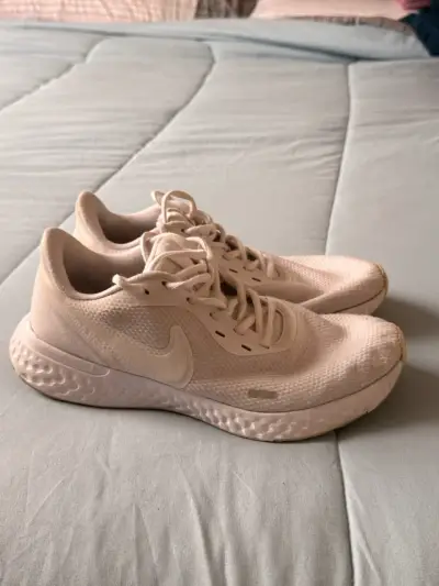 Zapatillas deportivas Nike blancas para correr - miniatura 2
