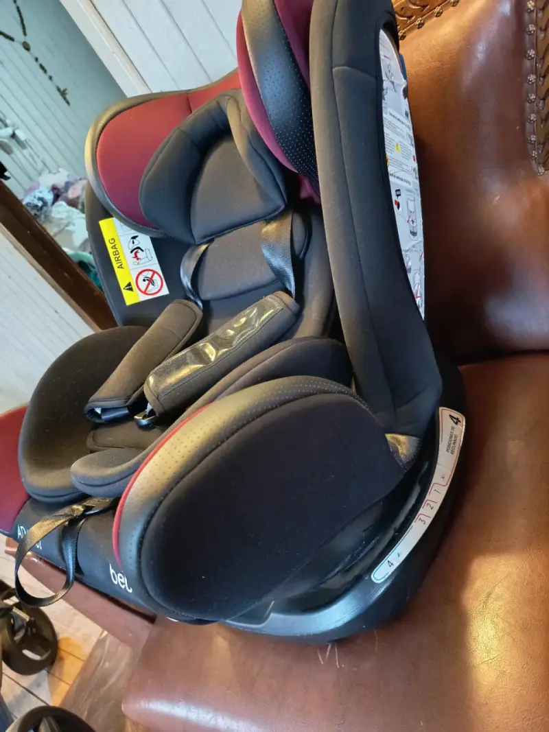 Silla de Auto Bebesit Advance Negra y Roja - 1