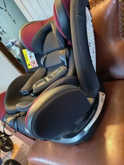 Silla de Auto Bebesit Advance Negra y Roja - miniatura 1