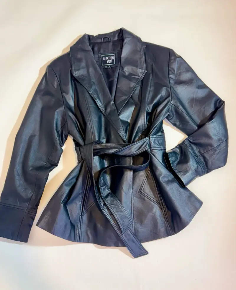 Chaqueta de cuero Junction West con cinturón