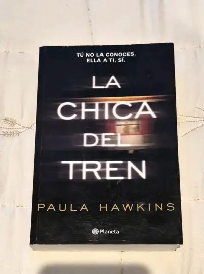 Libro 'La Chica del Tren' de Paula Hawkins - miniatura 1