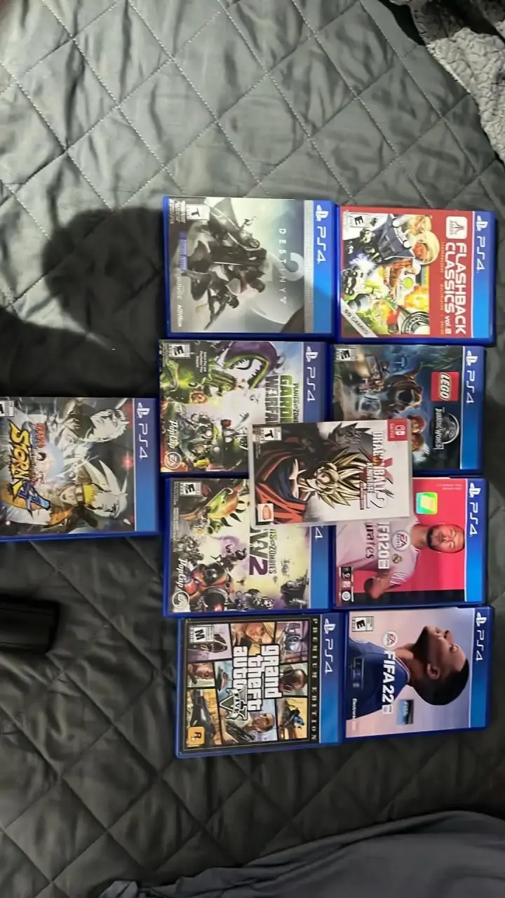 Colección de videojuegos para PS4 y Nintendo Switch