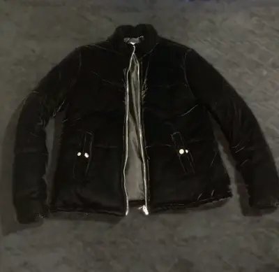 Chaqueta de terciopelo negra con cierre - miniatura 1