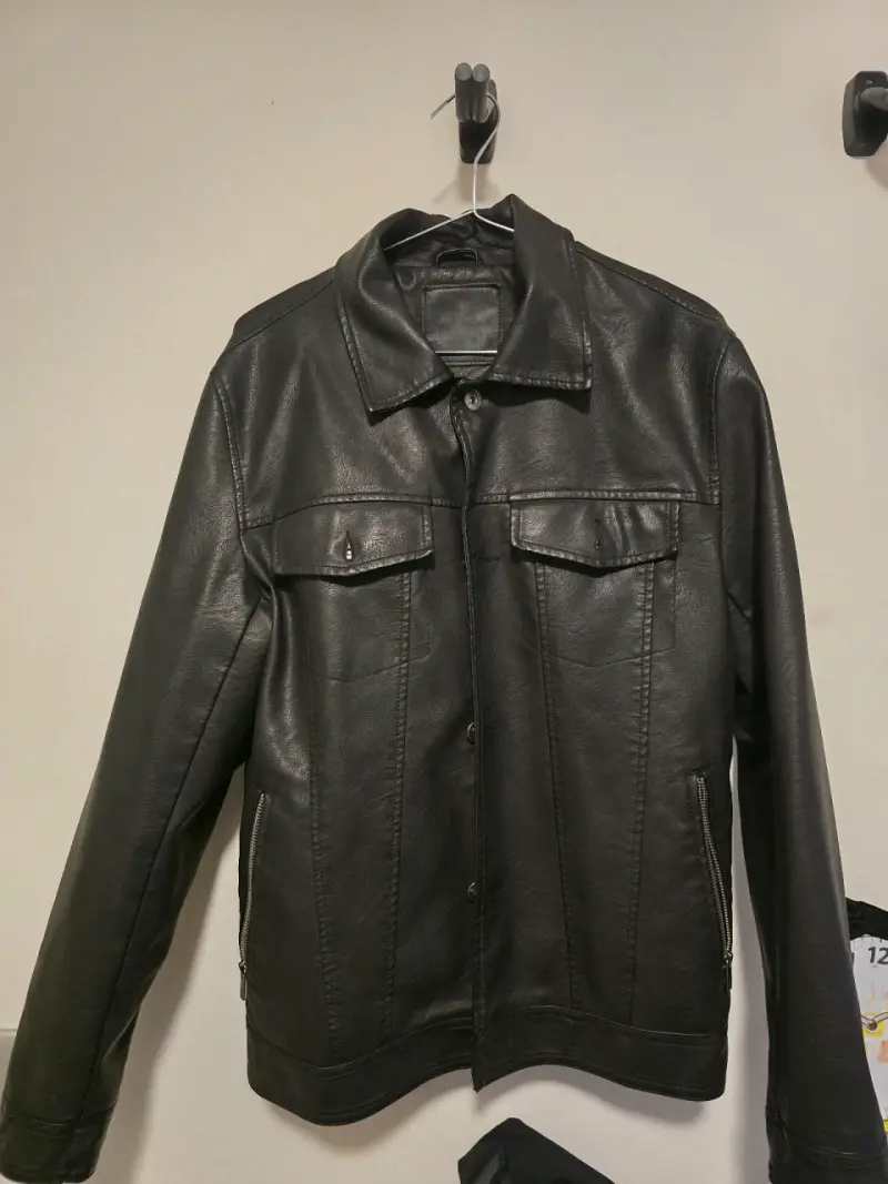 Chaqueta de cuero negra para hombre