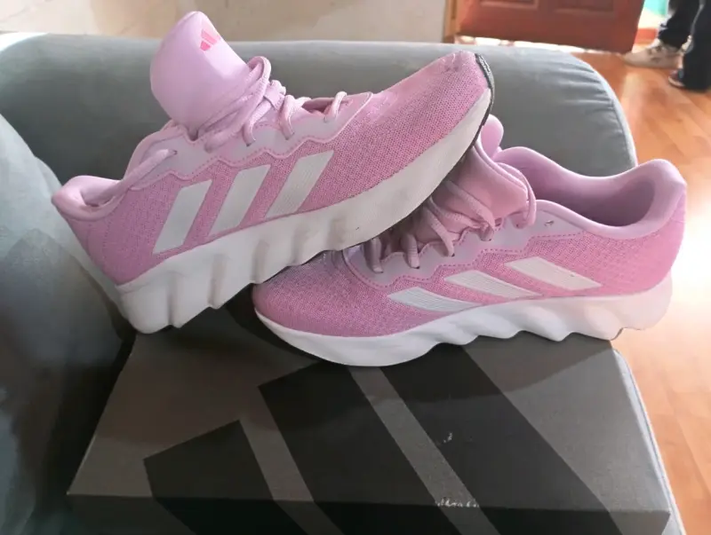 Zapatillas deportivas rosas Adidas para mujer