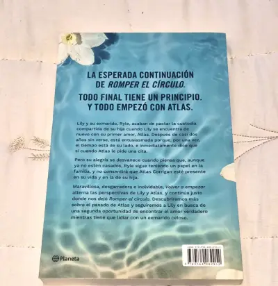 Libro 'Volver a Empezar' de Colleen Hoover - miniatura 2