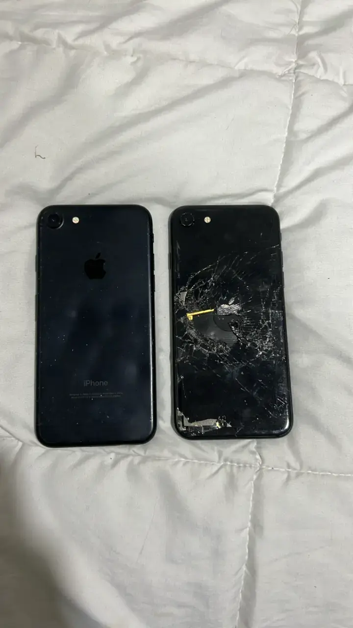 Dos iPhones usados para repuesto - 1