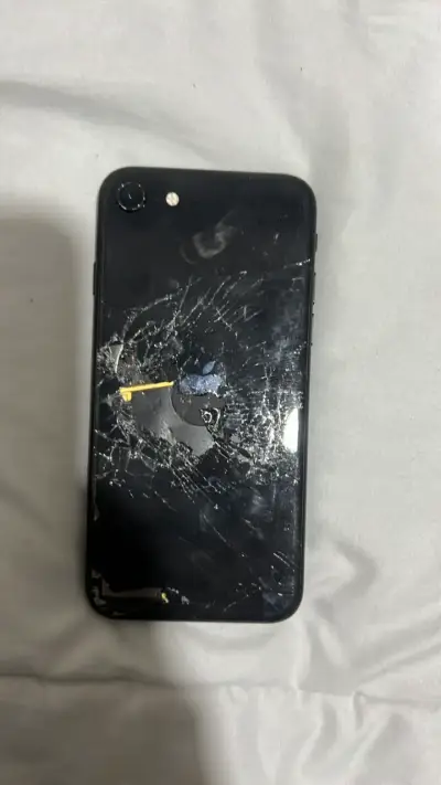 Dos iPhones usados para repuesto - miniatura 3