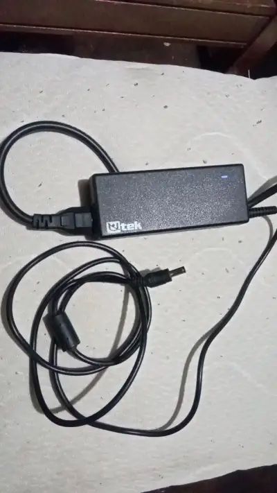 Cargador de laptop I-Tek 19V 3.42A - miniatura 4